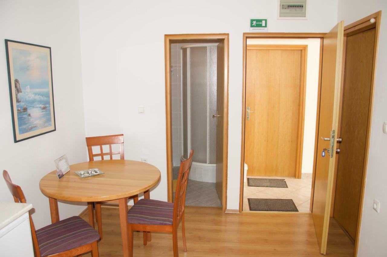 Apartment Viveniti Klenovica Dış mekan fotoğraf